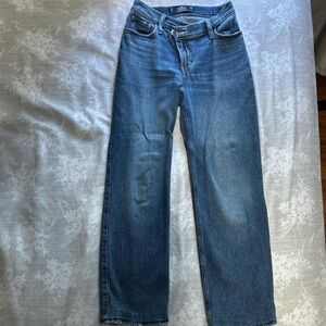 Hollister dad Women Jeans with asymmetric waistline